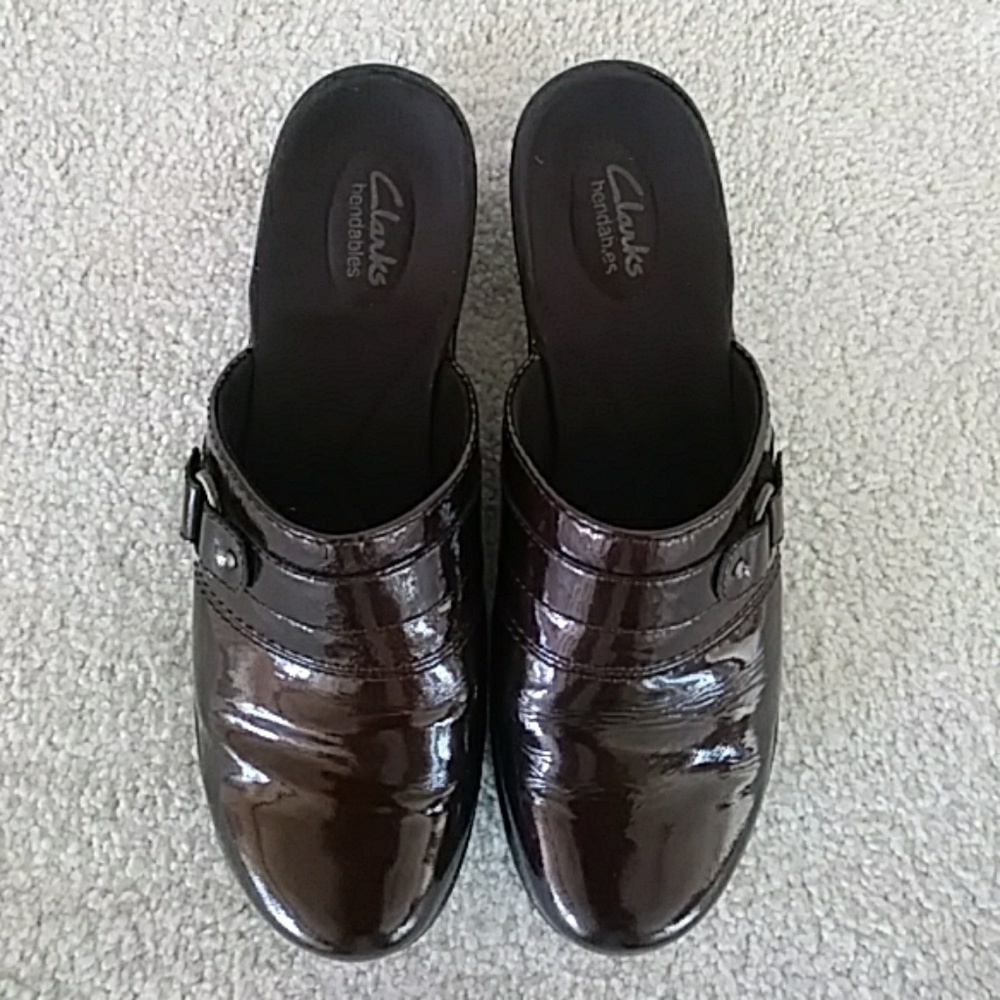 Clarks bendables clogs